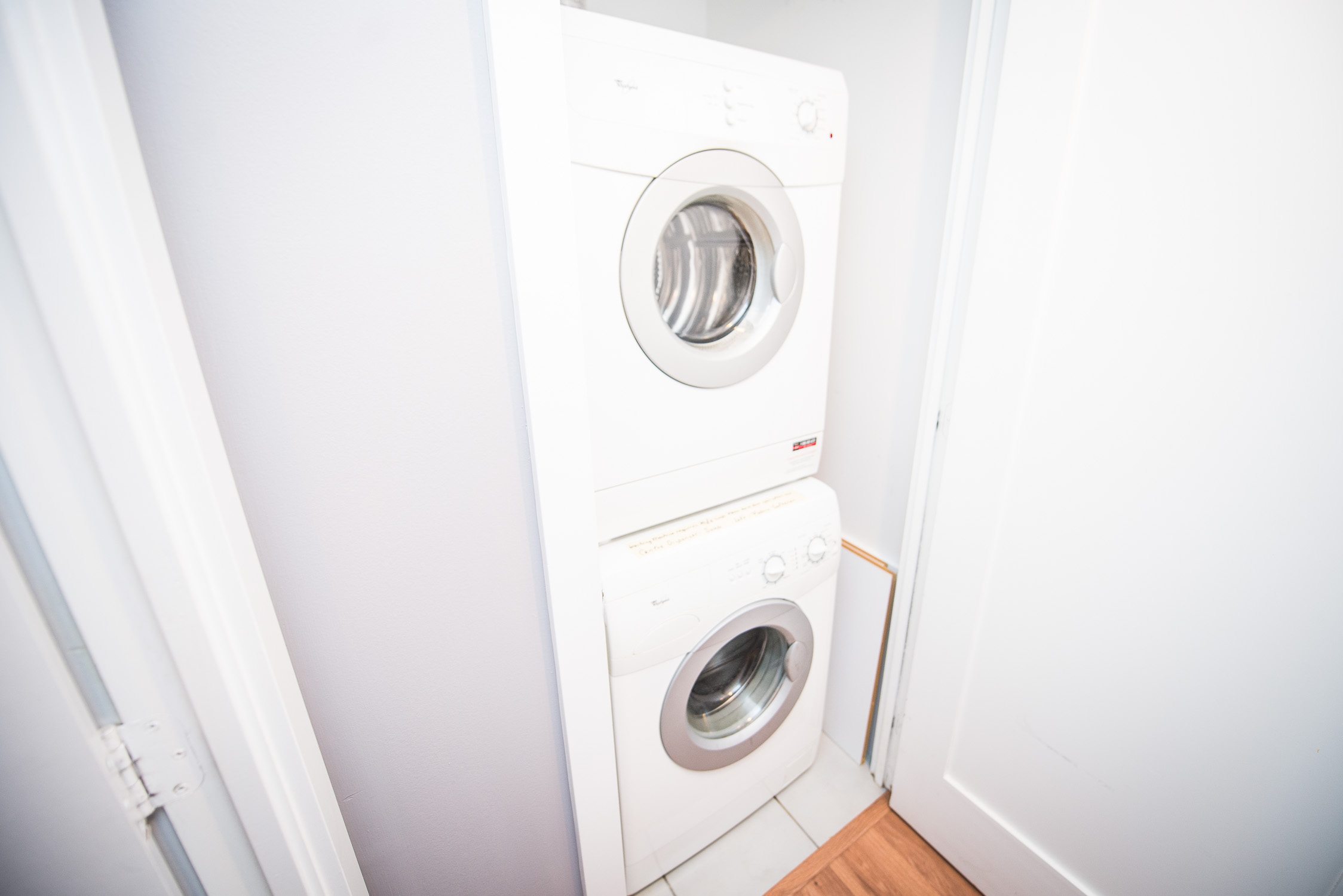 washer dryer in toronto furnished apartment