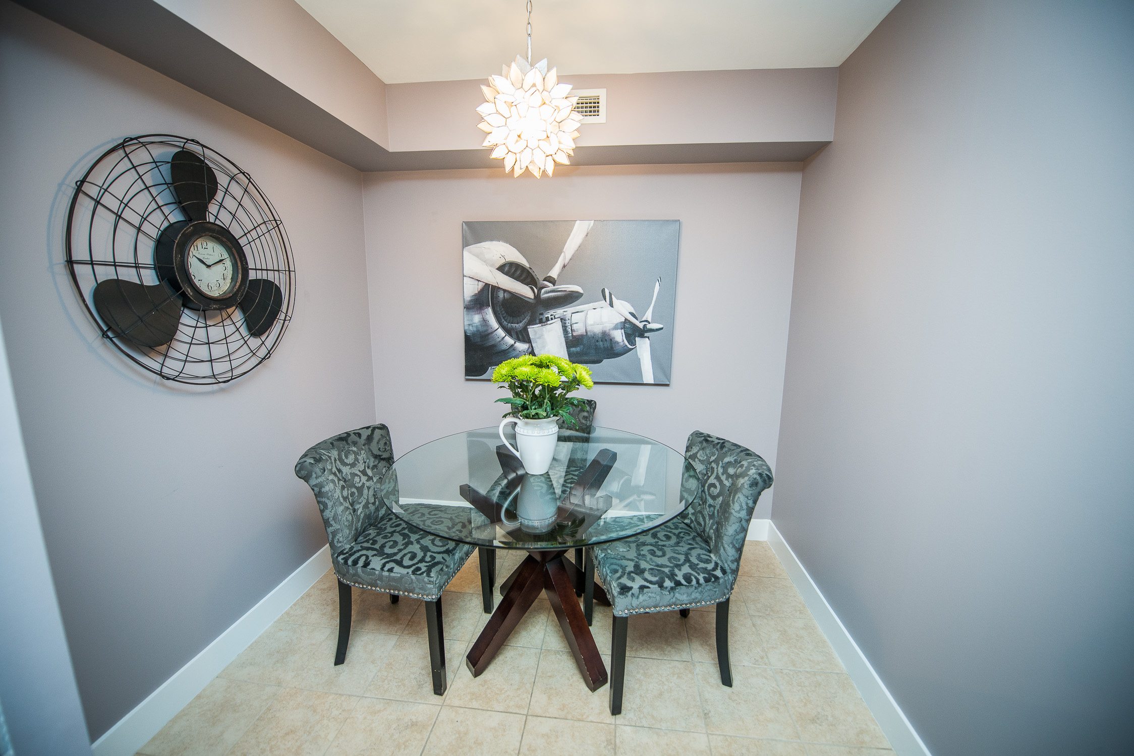 toronto furnished apartment dining table