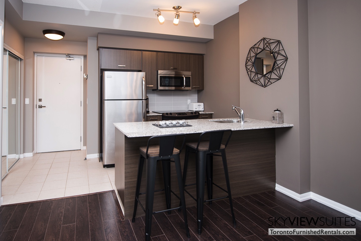 urnished-apartments-toronto-kitchen-bay-and-college