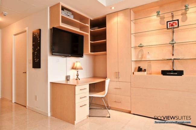 short-term-rentals-toronto-living-room-maple-leaf-square