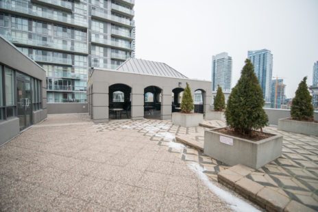 serviced apartments toronto University Plaza roof