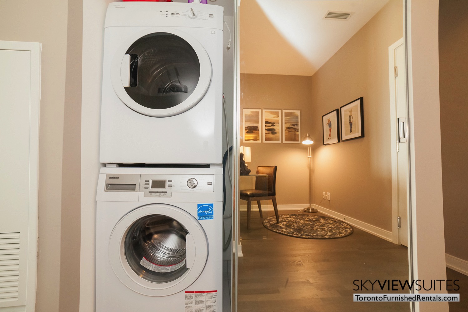 furnished apartments toronto Varsity washer dryer