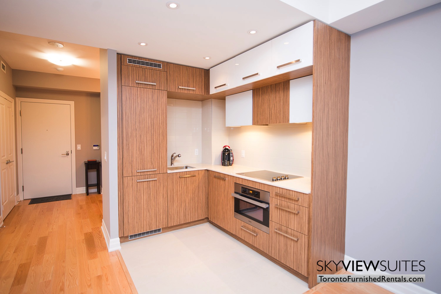 Yonge & Front serviced apartments toronto kitchen