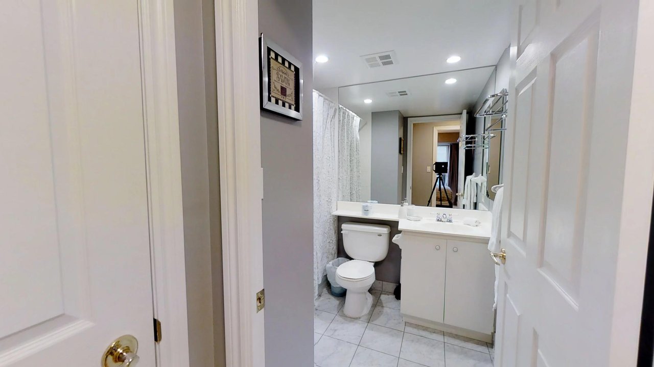 furnished apartments toronto QWEST bathroom